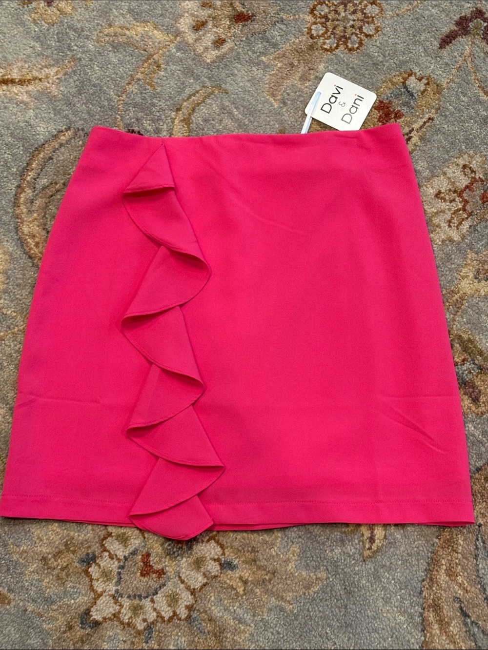 ✨ NWT ✨ Davi & Dani Hot Pink Ruffle Pencil Skirt, SMALL